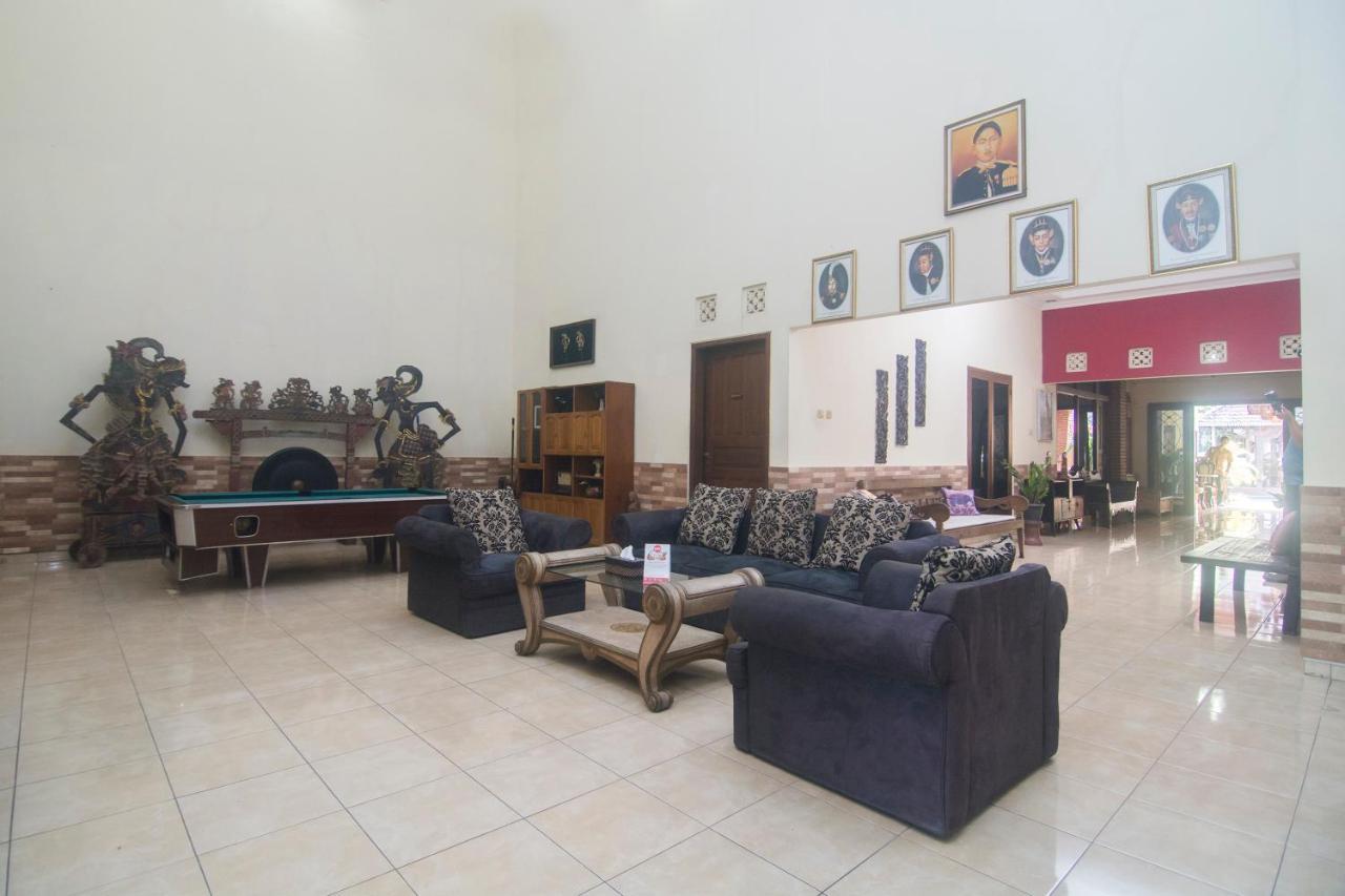 Oyo 326 Ndalem Padma Asri Residence Sleman  Exterior foto